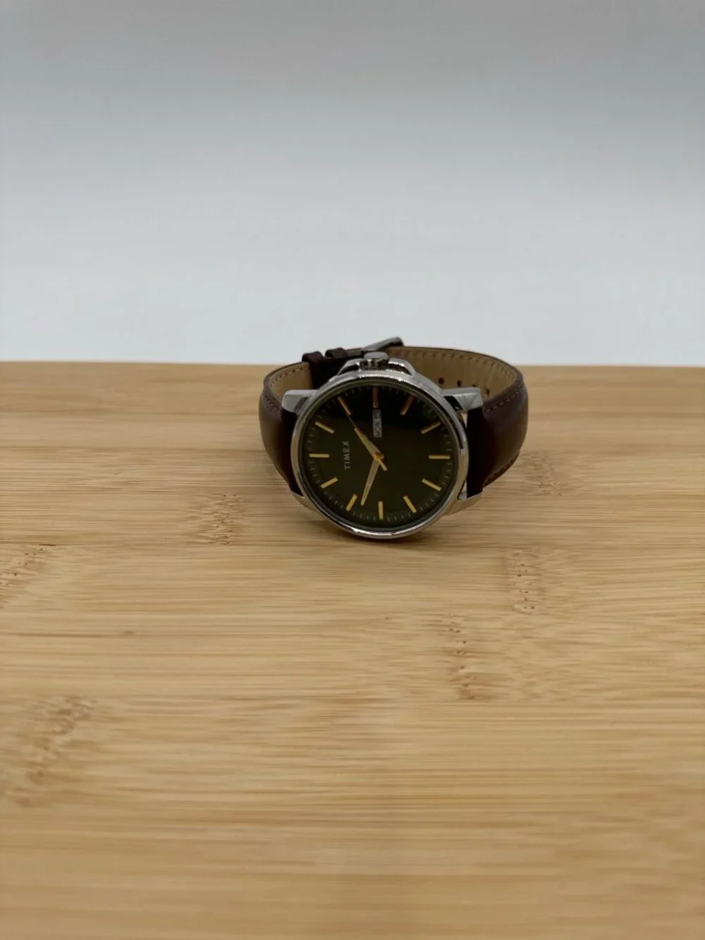 Timex Classics Men's 45 mm Watch Green Stainless Steel TW2V20900